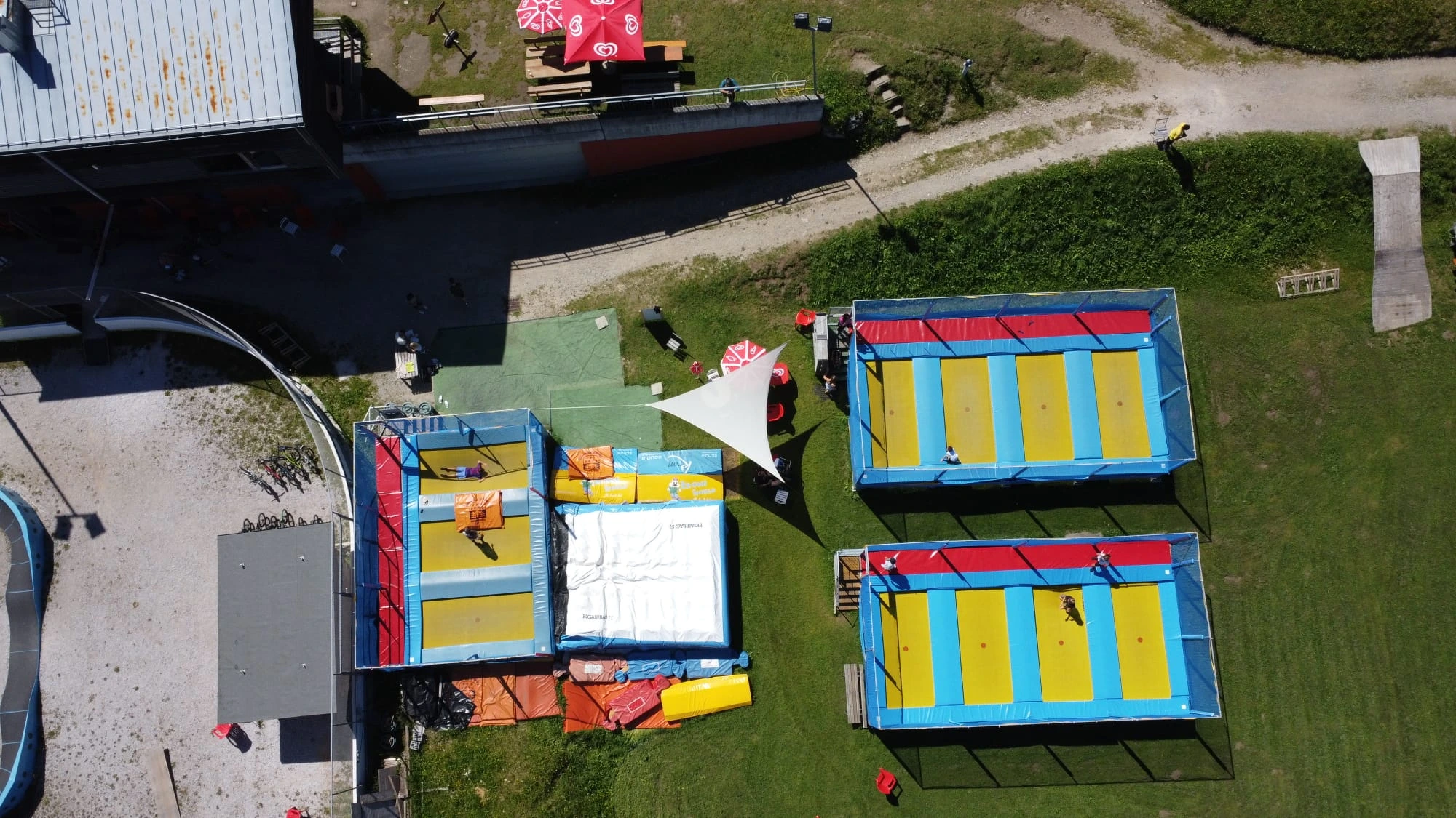 2-trampolini per stazioni sciistiche